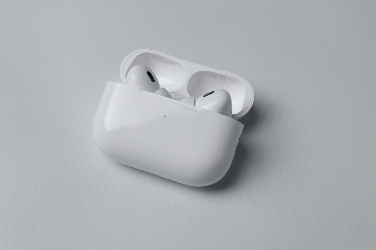 Air pods Pro case charging