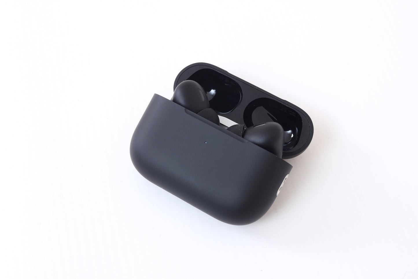 Air pods pro 2nd gen black color magnetic wireless charging case