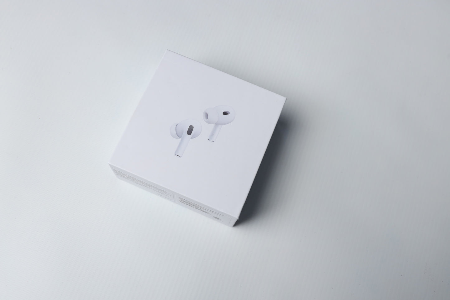 Air pods pro 2nd gen white color with charging case